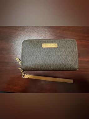 Michael Kors Dark Brown Pebbled Zip Wristlet with Tan Strap